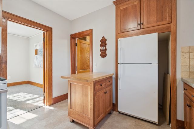 1635 31st St SE, Cedar Rapids, IA 52403