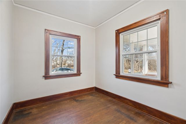 1635 31st St SE, Cedar Rapids, IA 52403