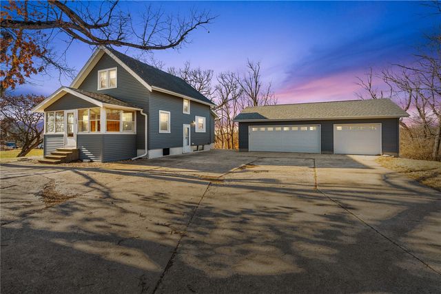 1635 31st St SE, Cedar Rapids, IA 52403