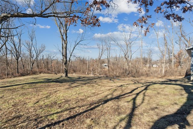 1635 31st St SE, Cedar Rapids, IA 52403