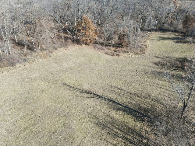 1635 31st St SE, Cedar Rapids, IA 52403