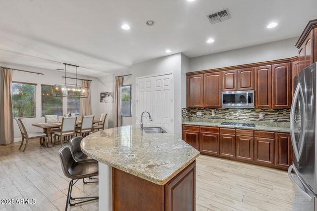 4150 E BEECHNUT Place, Chandler, AZ 85249