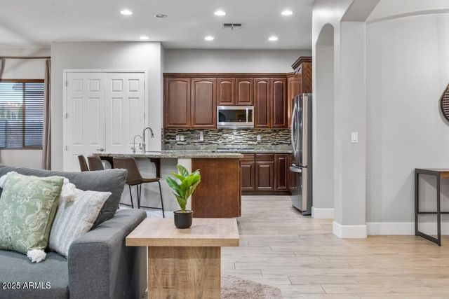 4150 E BEECHNUT Place, Chandler, AZ 85249