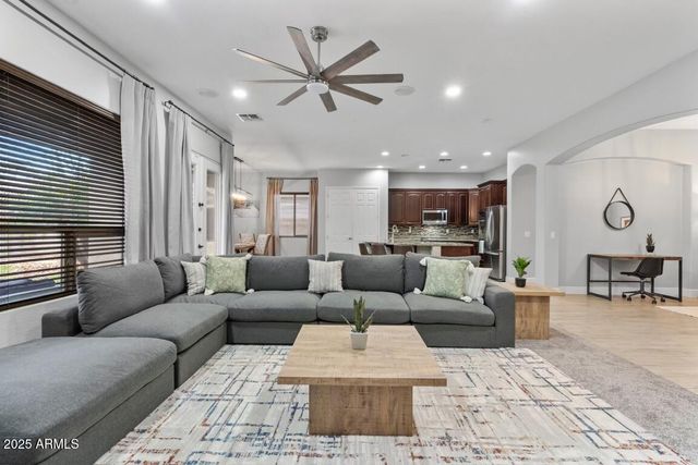 4150 E BEECHNUT Place, Chandler, AZ 85249