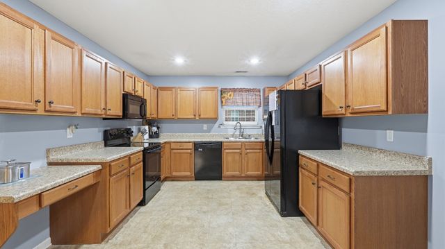 2732 Ridgewood Dr, Christiana, TN 37037
