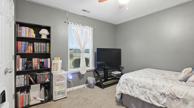2732 Ridgewood Dr, Christiana, TN 37037