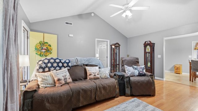 2732 Ridgewood Dr, Christiana, TN 37037