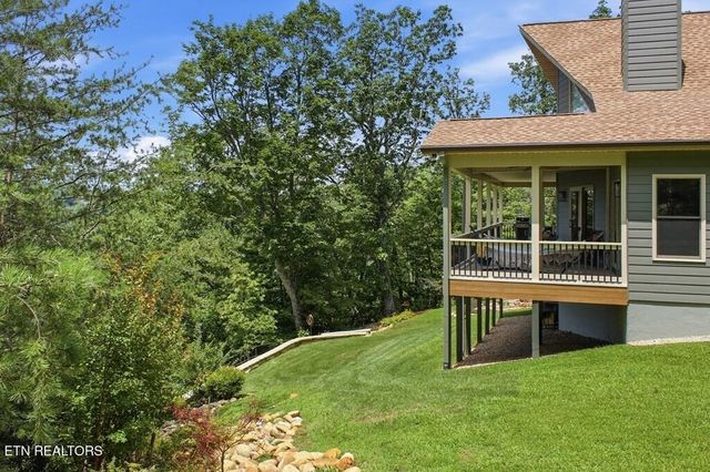 583 Cliff Park Rd, Monterey, TN 38574