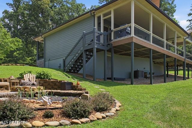583 Cliff Park Rd, Monterey, TN 38574