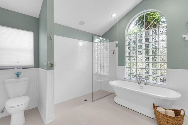 1806 KINSMERE DRIVE, Trinity, FL 34655