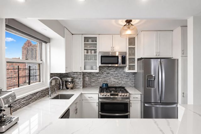 400 E 77th Street PH-A, New York City, NY 10075