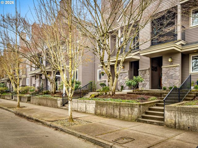 210 Ne 5TH St, Gresham, OR 97030