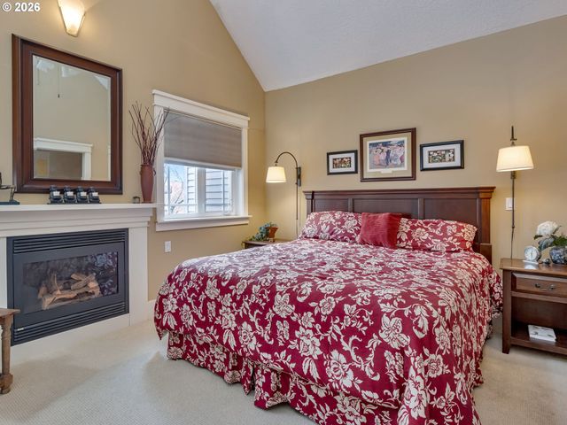 210 Ne 5TH St, Gresham, OR 97030