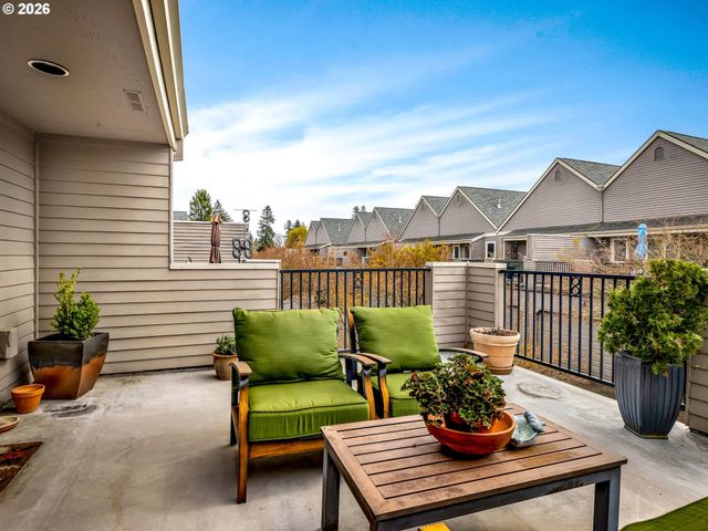 210 Ne 5TH St, Gresham, OR 97030