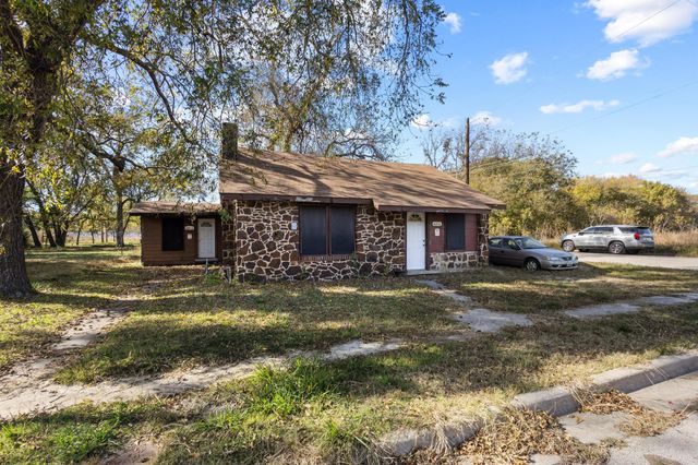 625 Denison Street, Gainesville, TX 76240