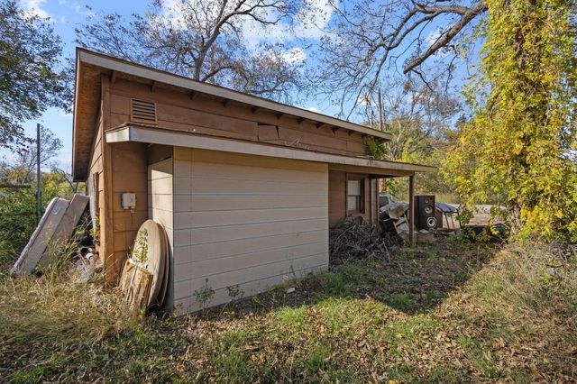 625 Denison Street, Gainesville, TX 76240