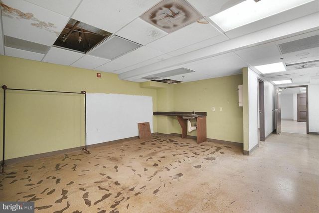 2001 S ST NW, Washington, DC 20009