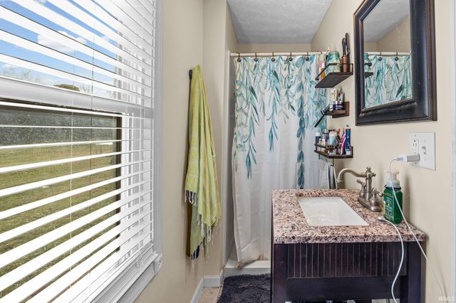 8631 Newcastle Road, Lafayette, IN 47905