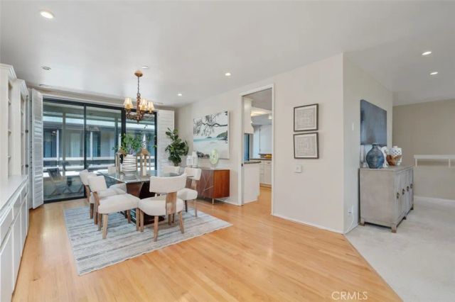 885 S Orange Grove 2, Pasadena, CA 91105