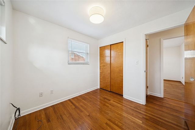 92 Claireview Dr, Scott Twp, PA 15106