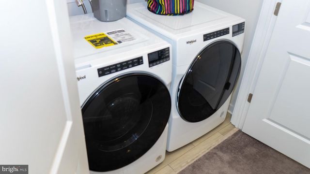 135 FOUR LEAF DR, Downingtown, PA 19335