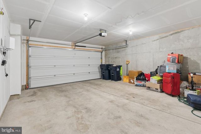 135 FOUR LEAF DR, Downingtown, PA 19335