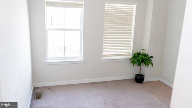 135 FOUR LEAF DR, Downingtown, PA 19335