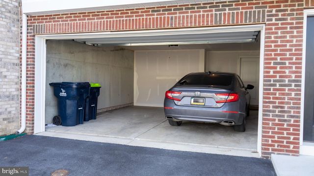 135 FOUR LEAF DR, Downingtown, PA 19335