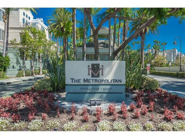 2243 Martin 211, Irvine, CA 92612