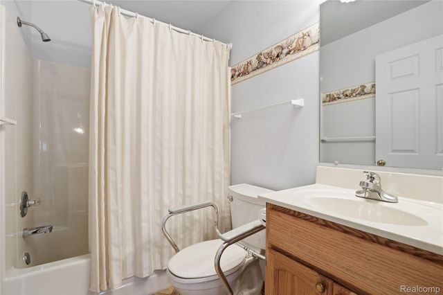 1089 Jenna Drive 217, Davison Township, MI 48423