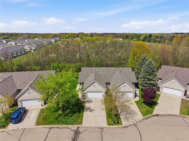 1089 Jenna Drive 217, Davison Township, MI 48423