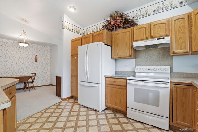 1089 Jenna Drive 217, Davison Township, MI 48423