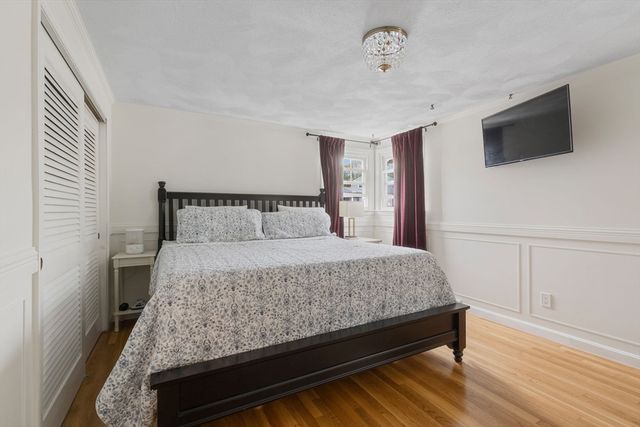 240 Grove St, Randolph, MA 02368