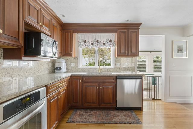 240 Grove St, Randolph, MA 02368