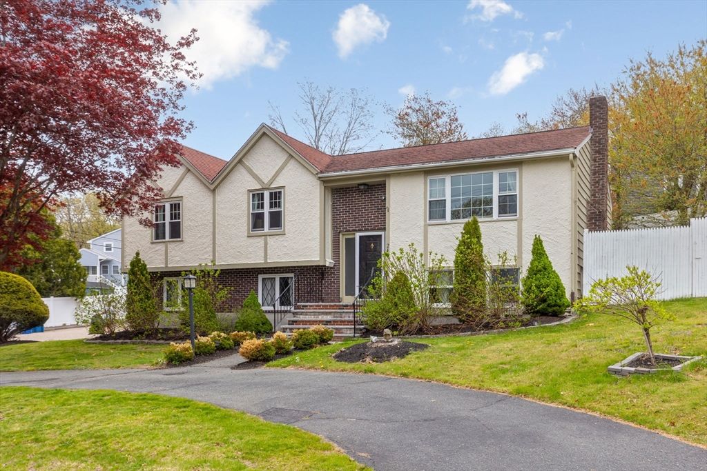 240 Grove St, Randolph, MA 02368