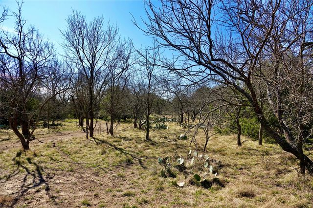 981 W Hwy 84, Mullin, TX 76864