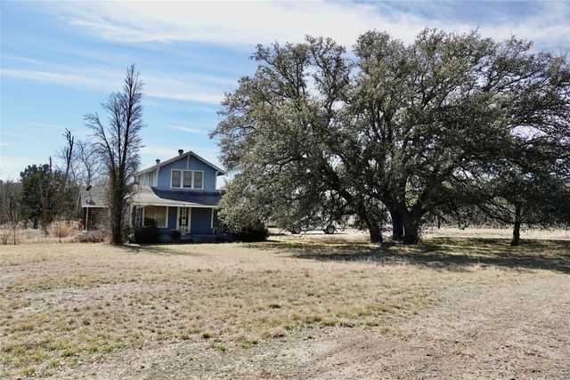 981 W Hwy 84, Mullin, TX 76864