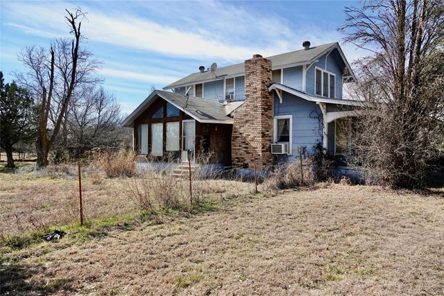 981 W Hwy 84, Mullin, TX 76864