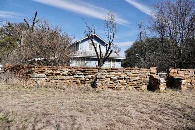 981 W Hwy 84, Mullin, TX 76864