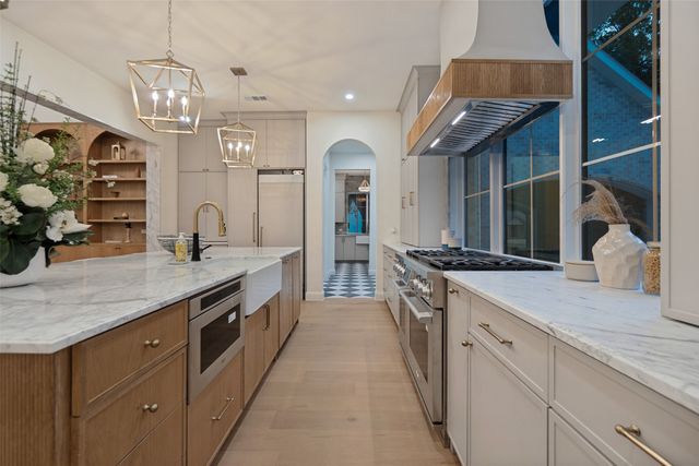 3307 Whitehall Drive, Dallas, TX 75229