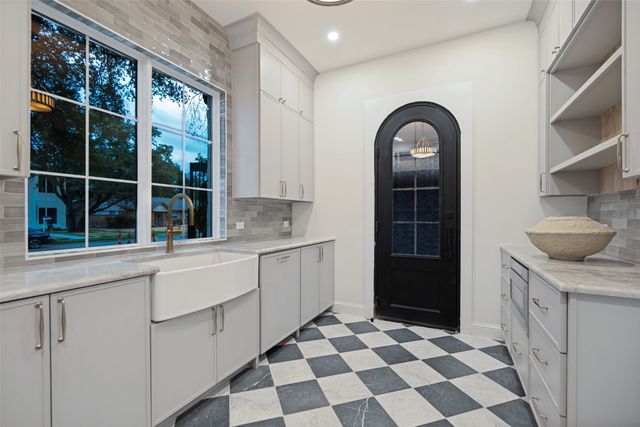 3307 Whitehall Drive, Dallas, TX 75229