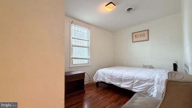 830 19TH ST NE, Washington, DC 20002