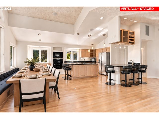 2701 Nw LACAMAS Dr, Camas, WA 98607