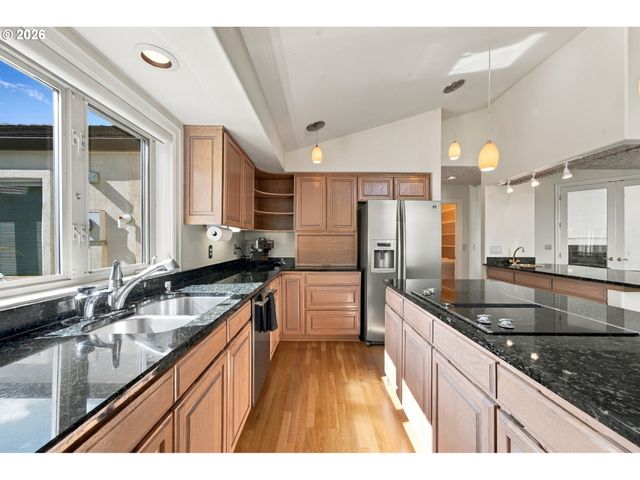 2701 Nw LACAMAS Dr, Camas, WA 98607