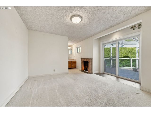 2701 Nw LACAMAS Dr, Camas, WA 98607