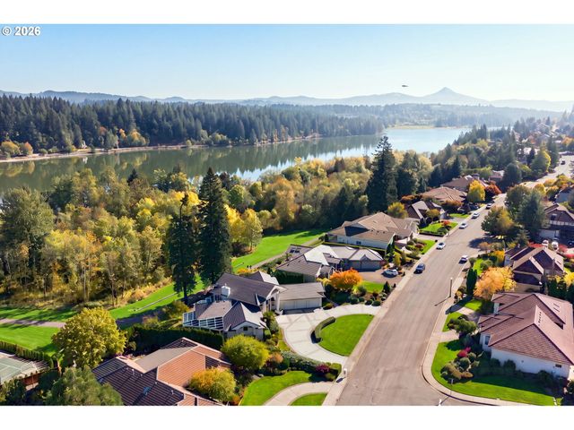 2701 Nw LACAMAS Dr, Camas, WA 98607