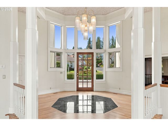 2701 Nw LACAMAS Dr, Camas, WA 98607