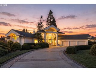 2701 Nw LACAMAS Dr, Camas, WA 98607