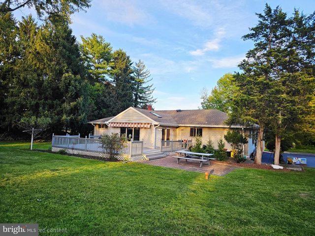 247 ROBBINSVILLE EDINBURG RD, Princeton Junction, NJ 08550