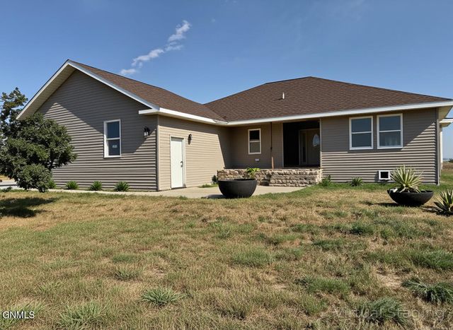 14044 49th Street NW, Williston, ND 58801 property photo